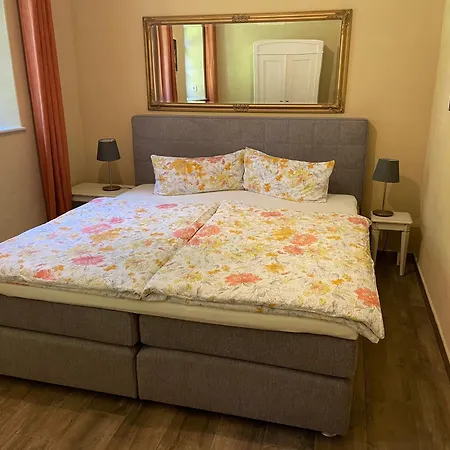 Apartamento Parkblick Im Badehaus