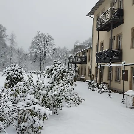 Parkblick Im Badehaus *