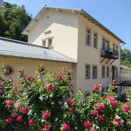Appartement Parkblick Im Badehaus Rosenthal-Bielatal